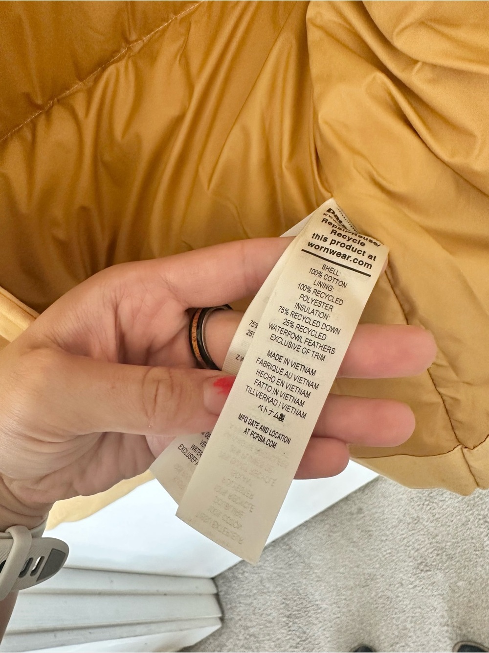 NWOT Patagonia Women’s Cotton Down Parka Beeswax Yellow Size S - Picture 6 of 6